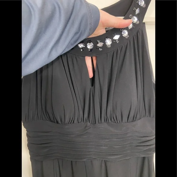 Dressbarn Collection Women's Size 10 Black Dress Jewleled Neckline Sleeveless - Picture 9 of 13